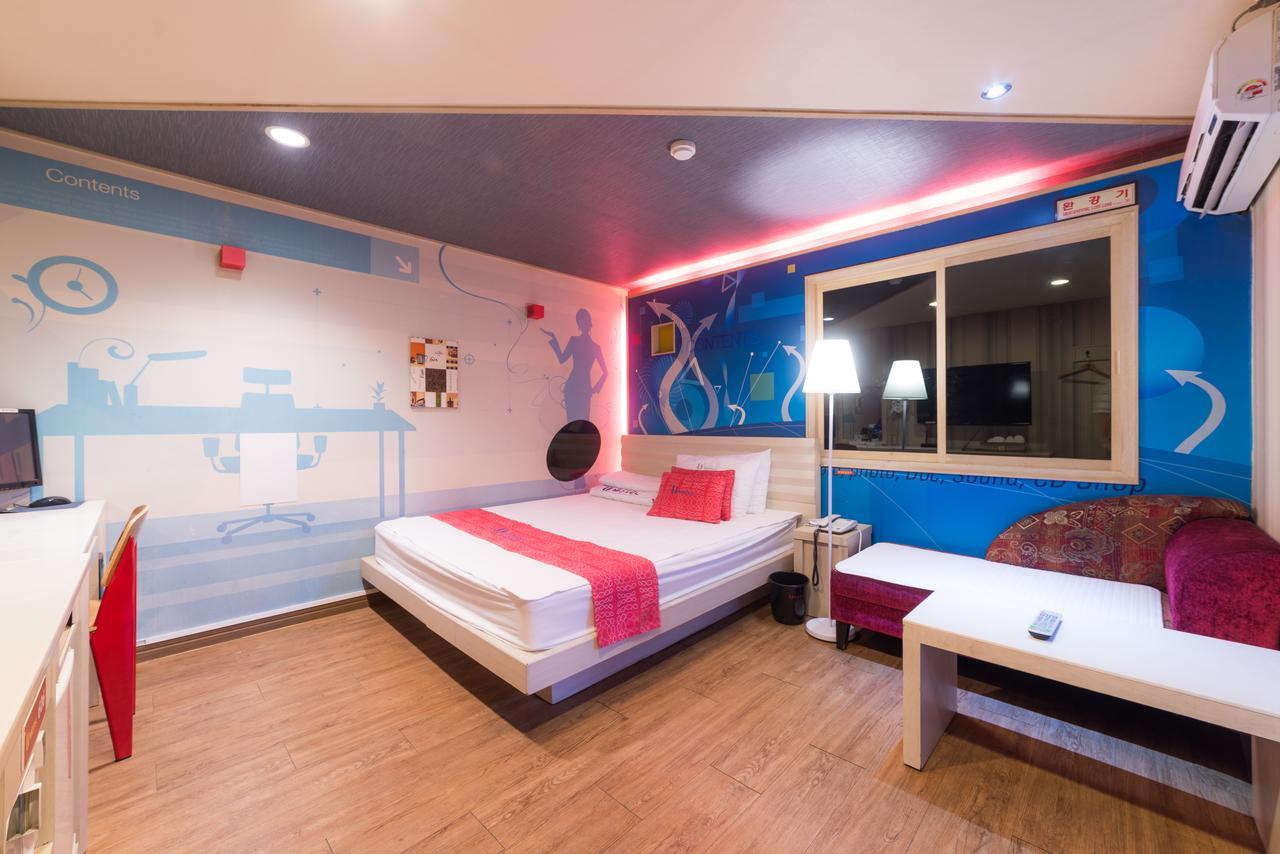 U Hotel Busan Bagian luar foto