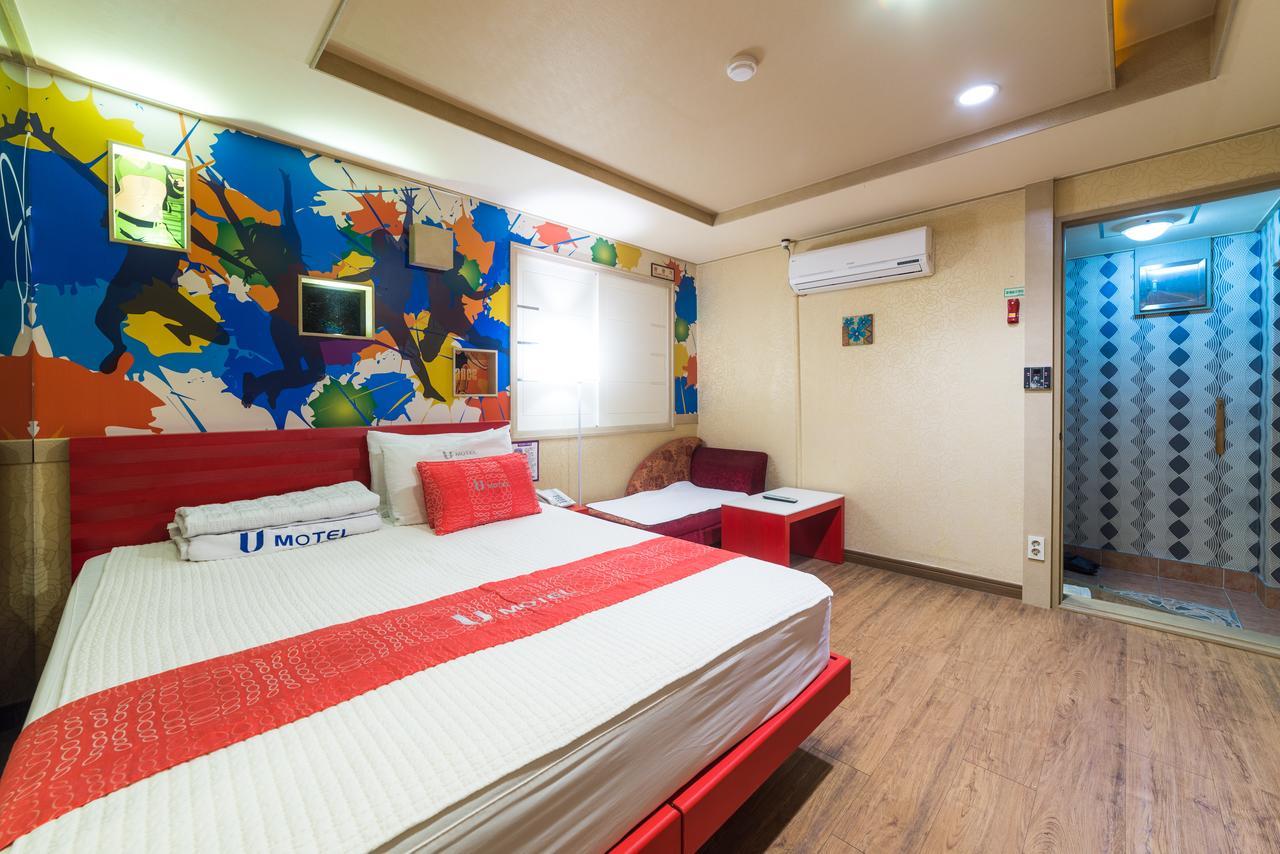 U Hotel Busan Bagian luar foto