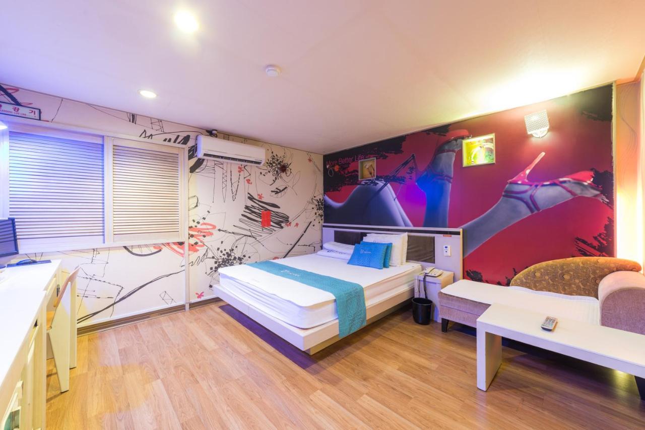 U Hotel Busan Bagian luar foto