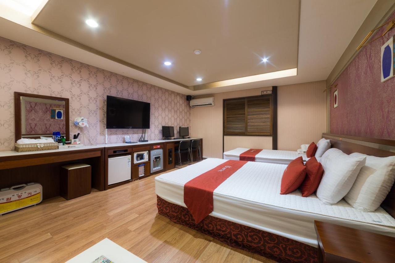 U Hotel Busan Bagian luar foto