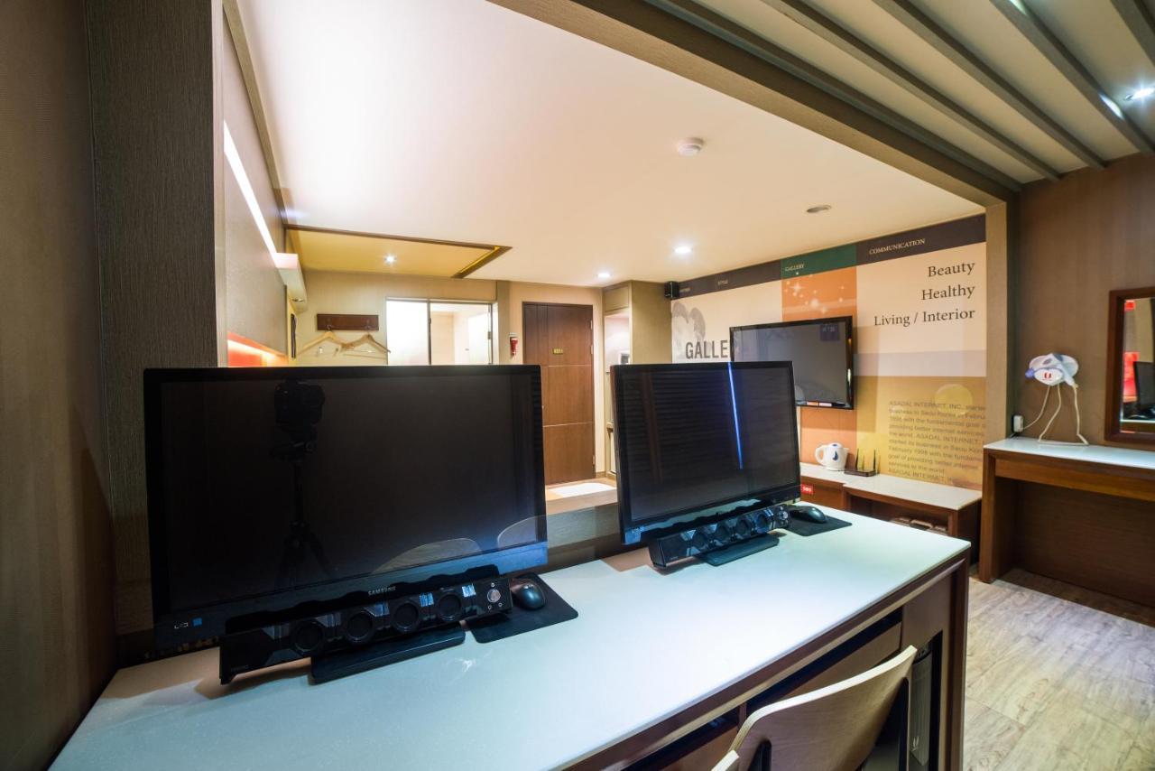 U Hotel Busan Bagian luar foto