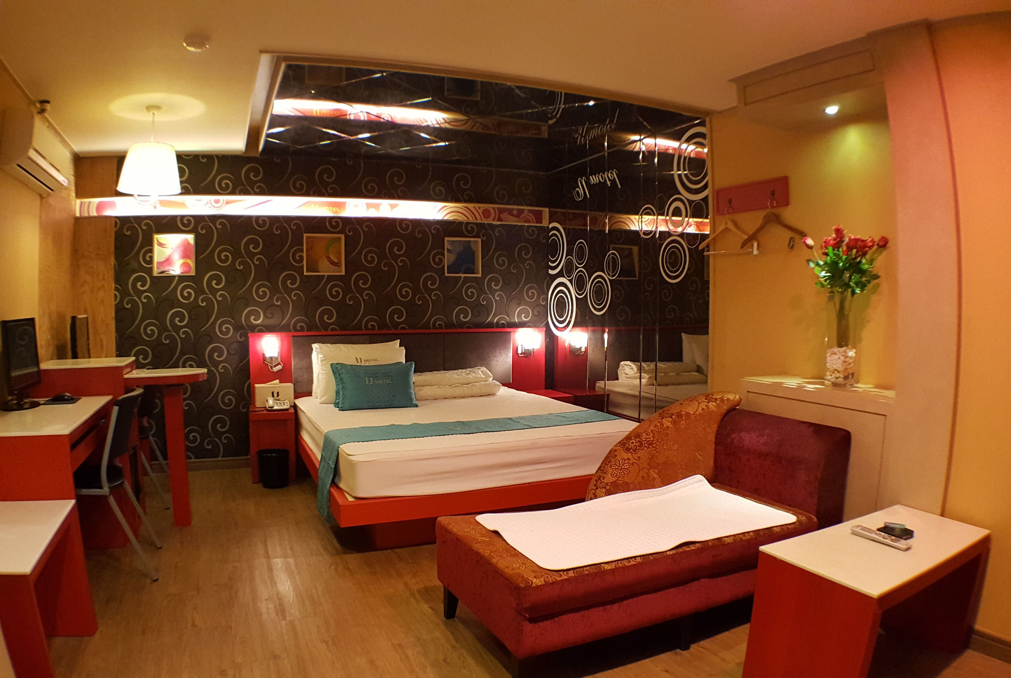 U Hotel Busan Bagian luar foto
